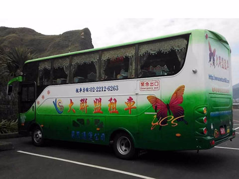 中巴26人座-外觀